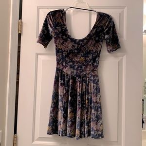 Kimchi Blue crushed velvet dress